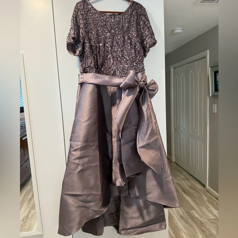 R&M Richards Plus Dress in Sparkling Mauve - Picture 1 of 6